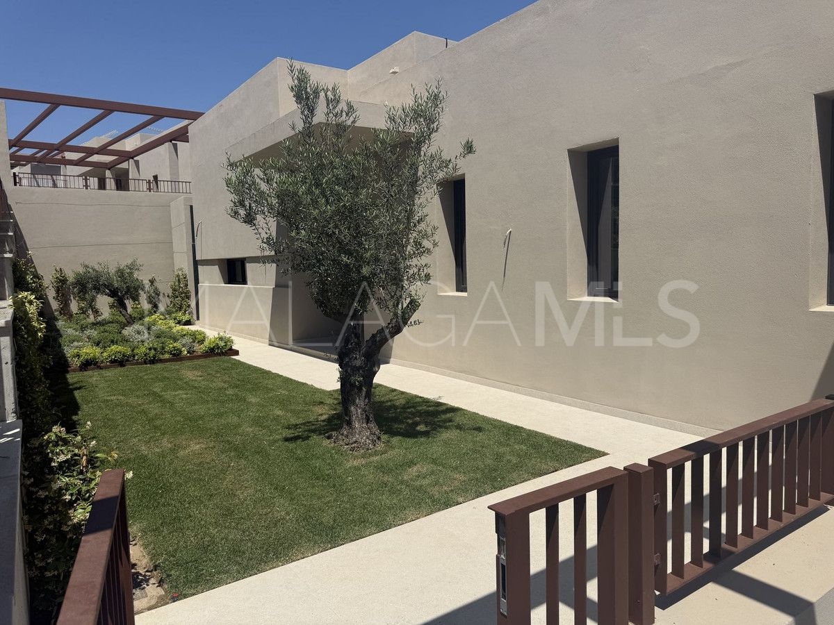 Villa for sale in Benahavis