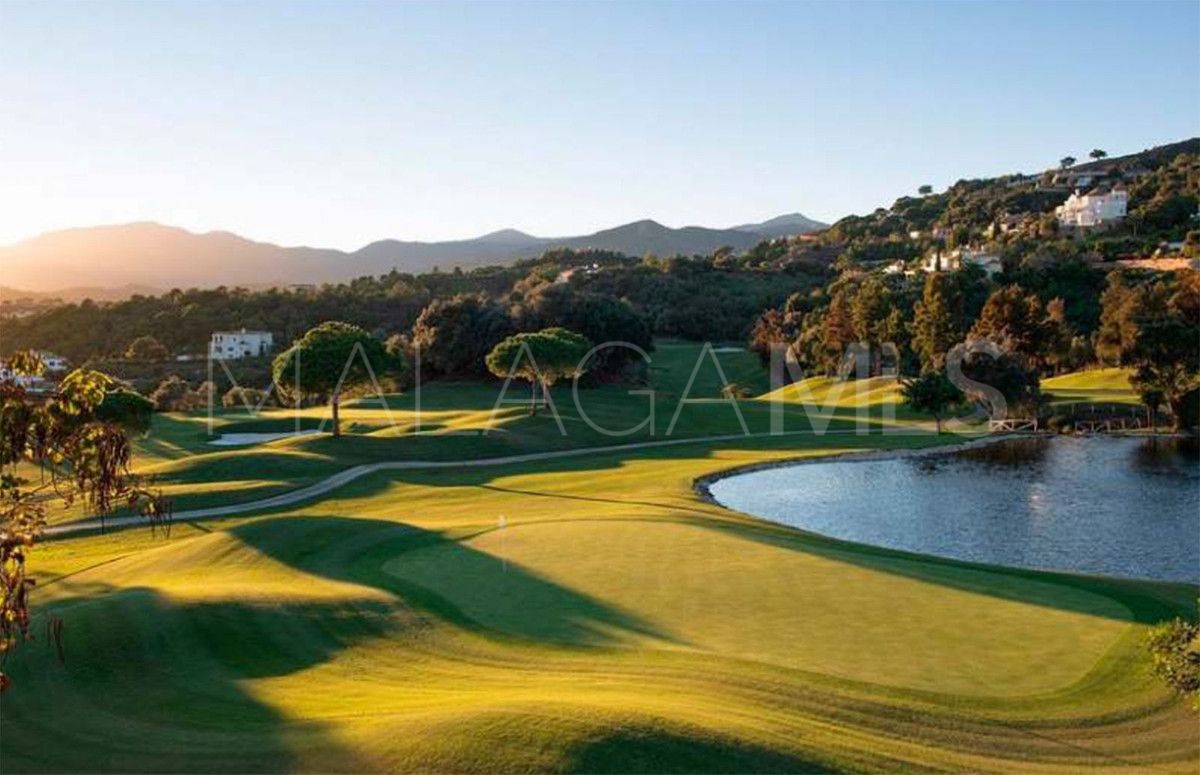 Villa for sale in Benahavis