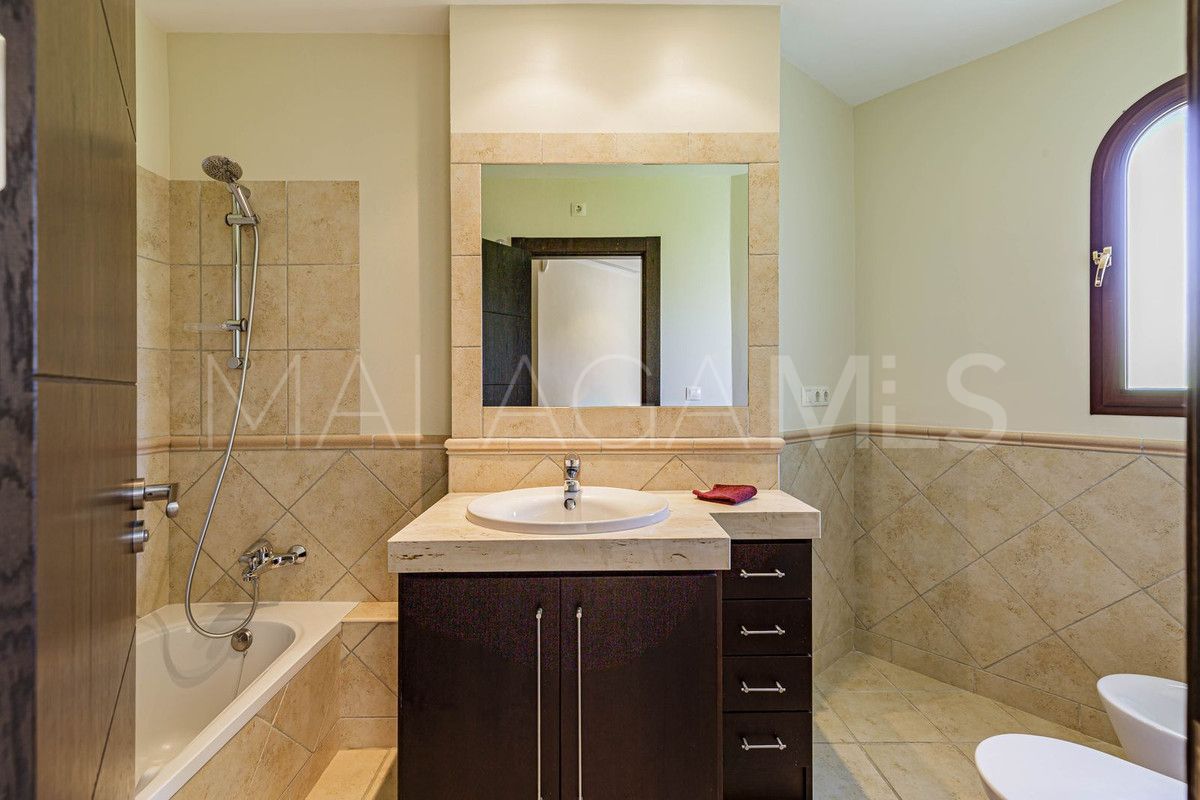 Villa for sale in Los Arqueros