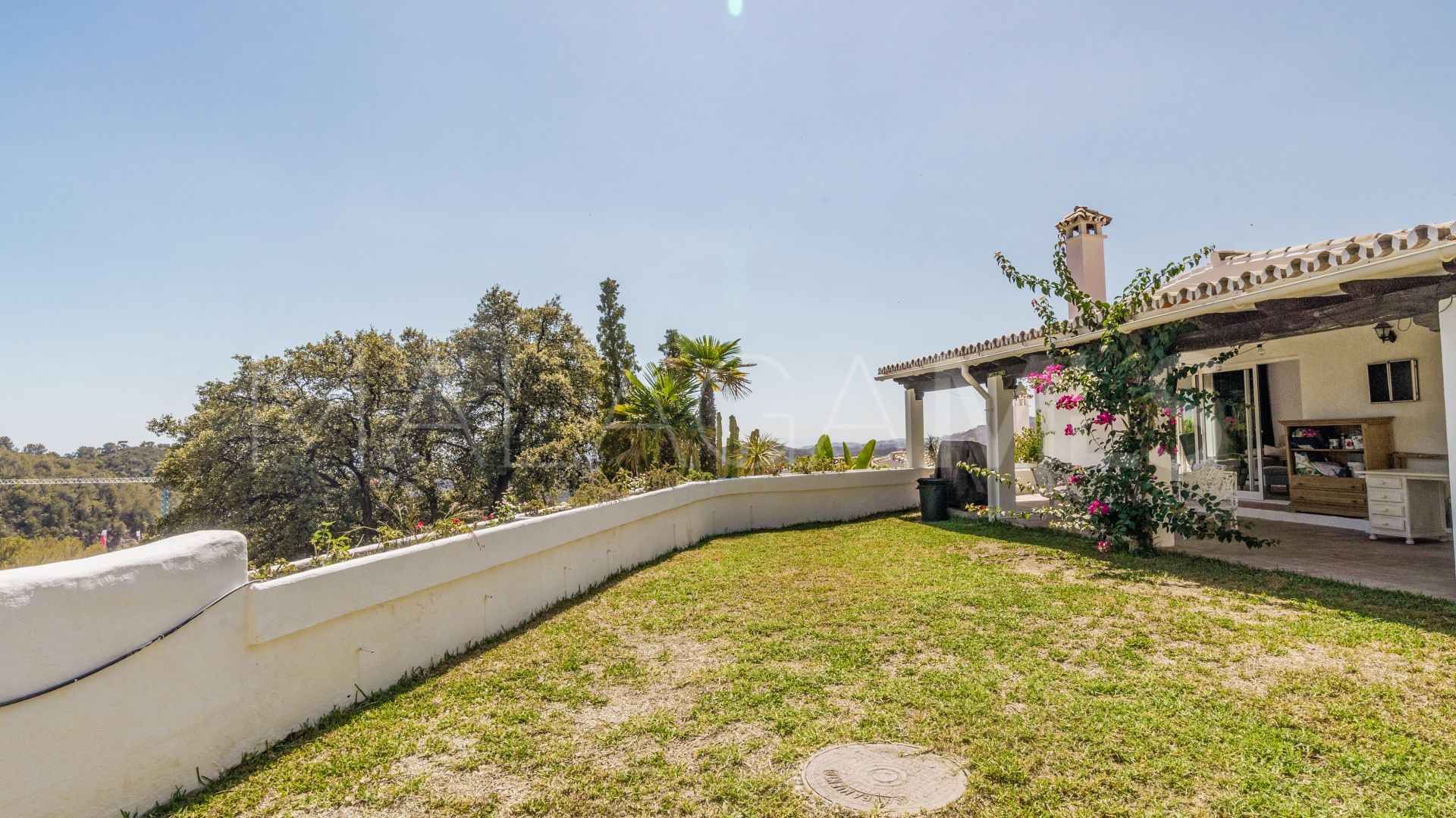 Villa for sale in Cerros del Lago