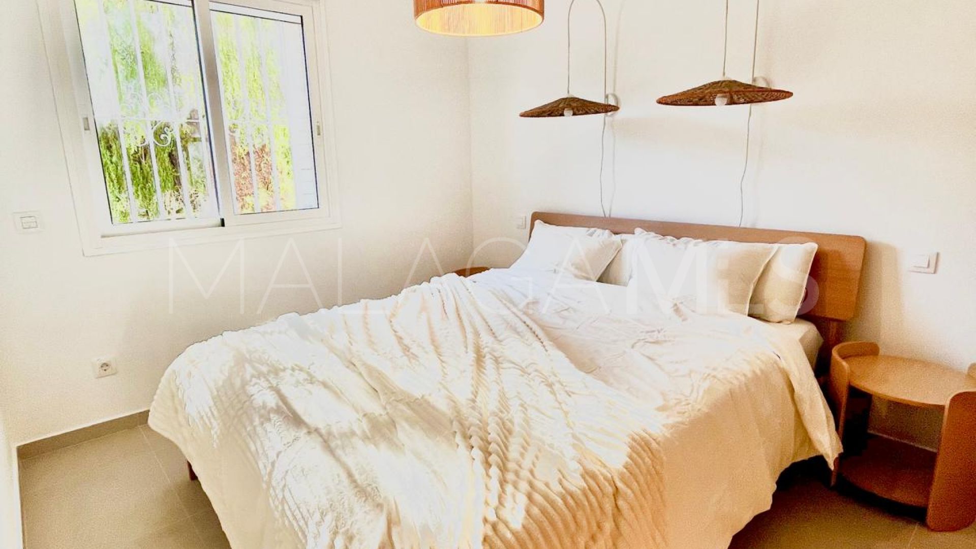 Buy apartamento planta baja in Los Dragos