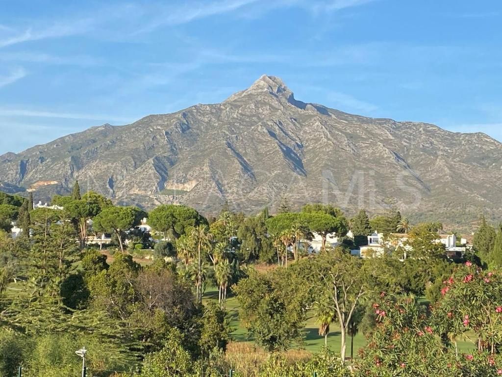 Buy apartamento planta baja in Los Dragos