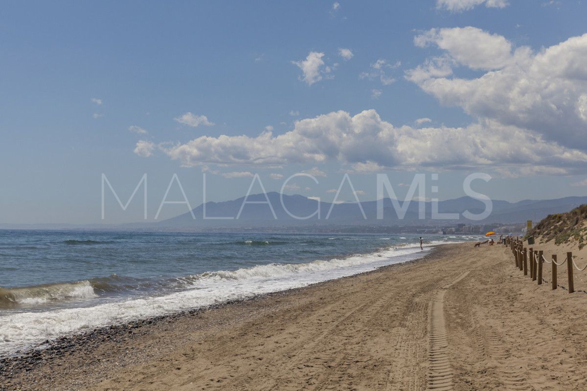 For sale Marbella City town house with 4 bedrooms