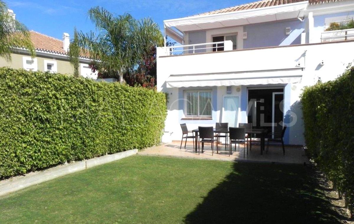 3 bedrooms Estepona town house for sale