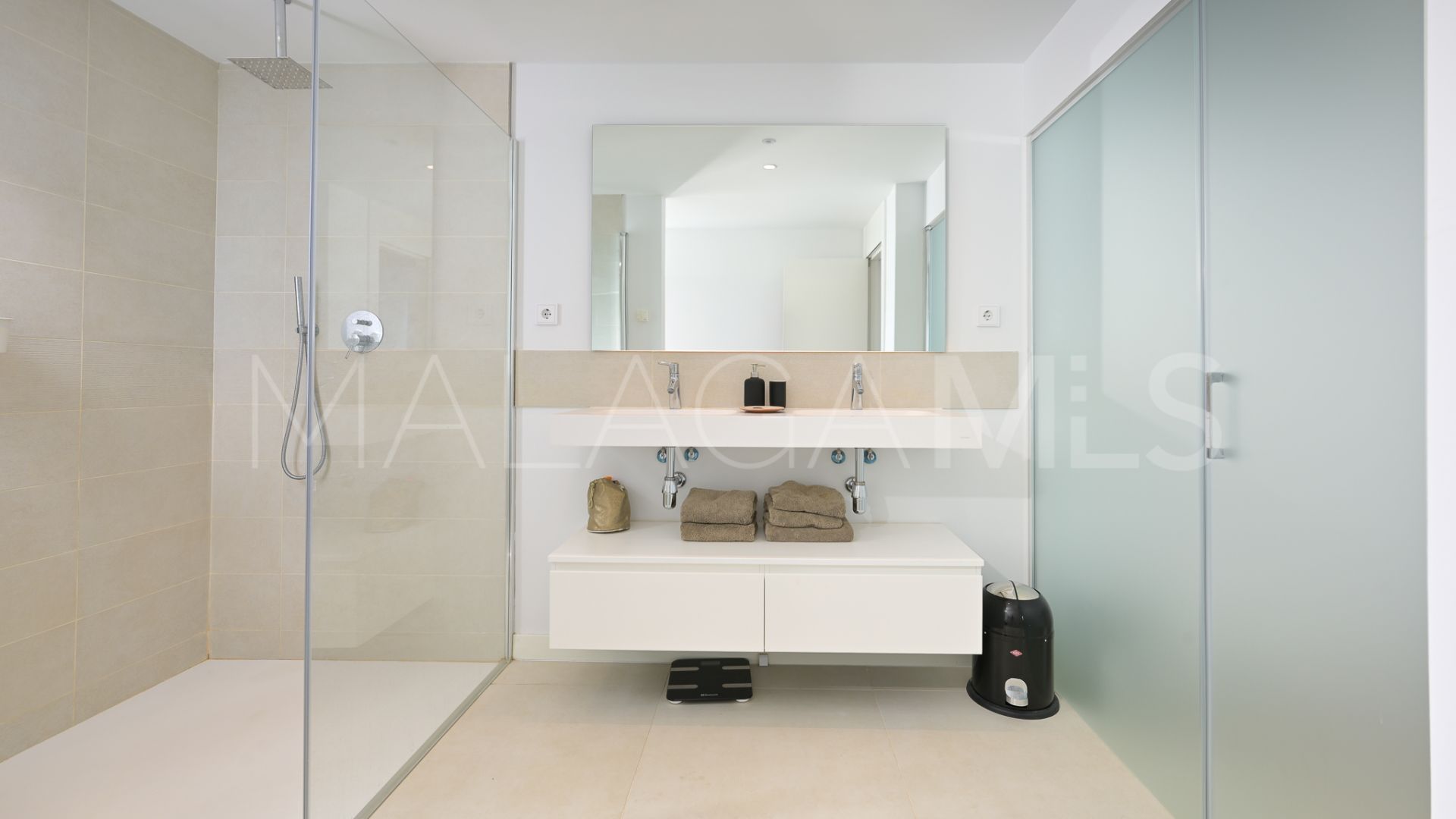 For sale apartment with 3 bedrooms in El Higueron