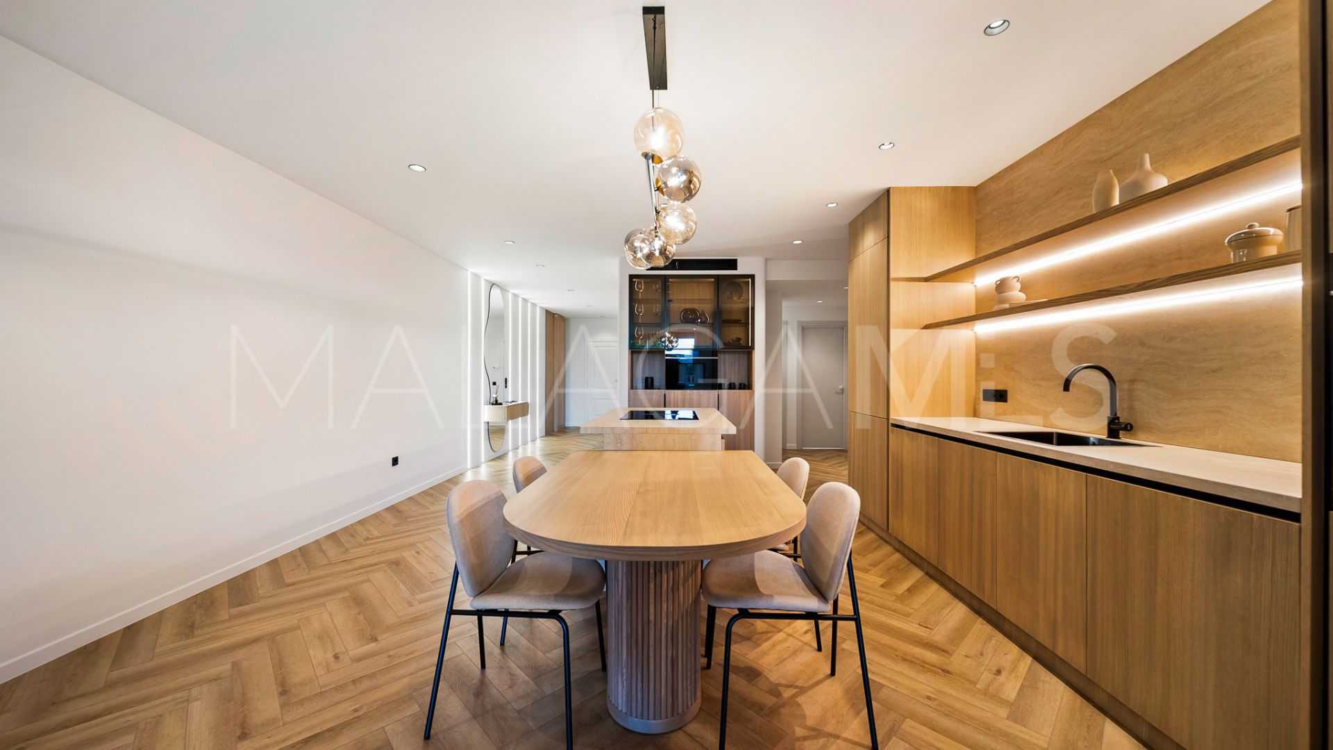 For sale 3 bedrooms ground floor apartment in Magna Marbella