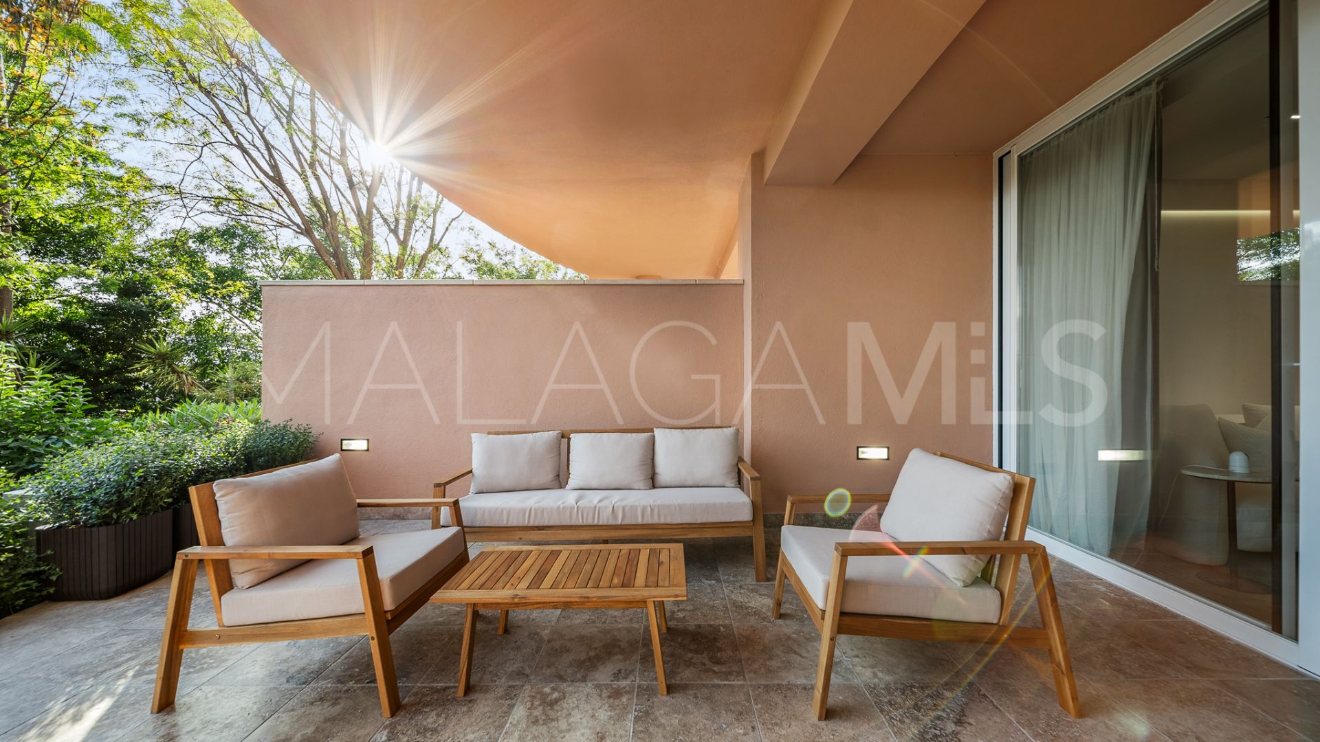 For sale 3 bedrooms ground floor apartment in Magna Marbella