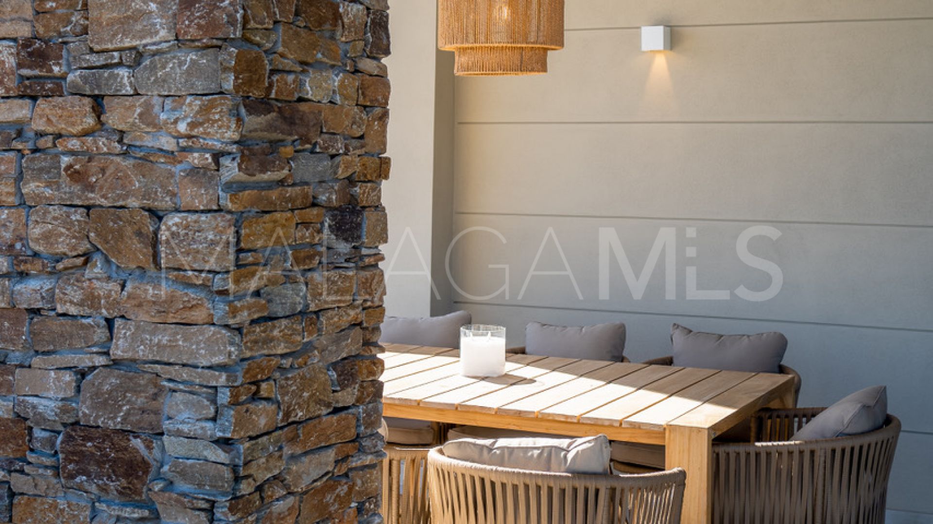 Villa for sale in Benahavis