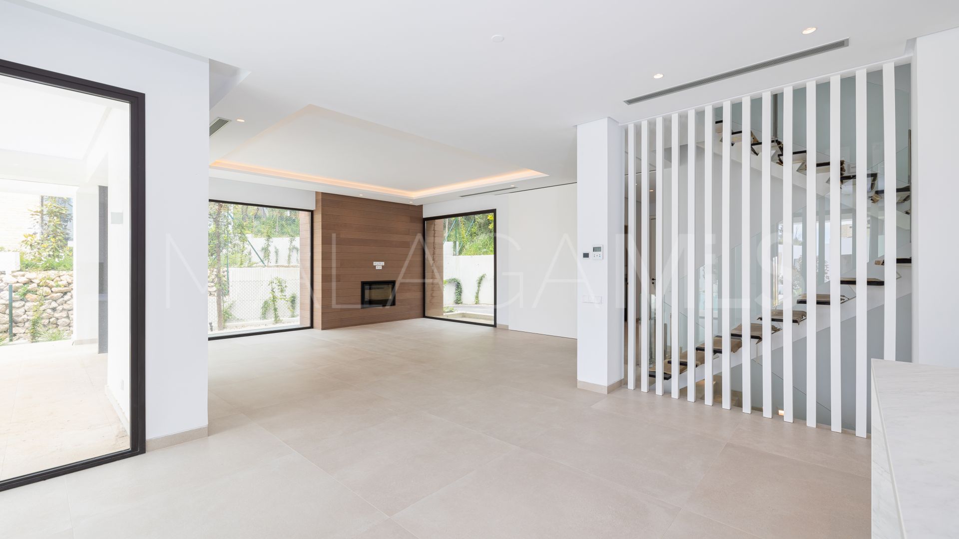 4 bedrooms villa in Marbella Golden Mile for sale