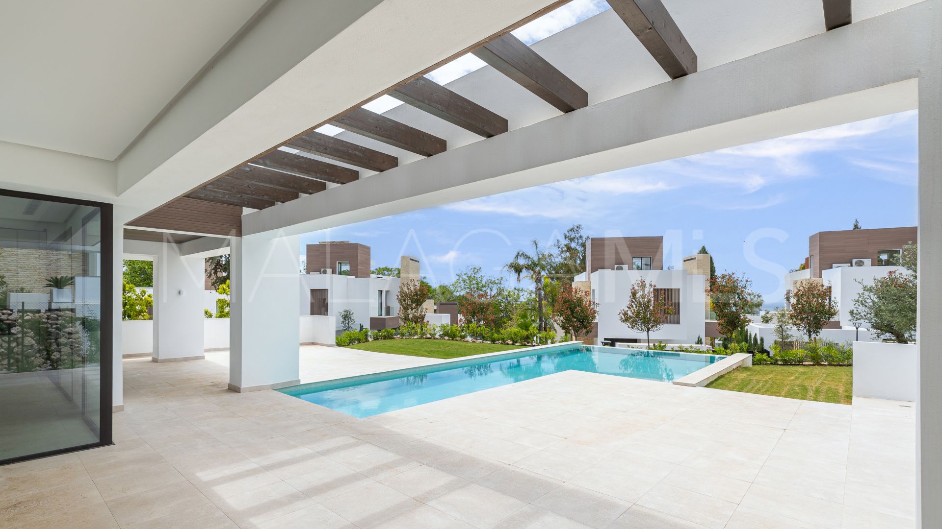 4 bedrooms villa in Marbella Golden Mile for sale