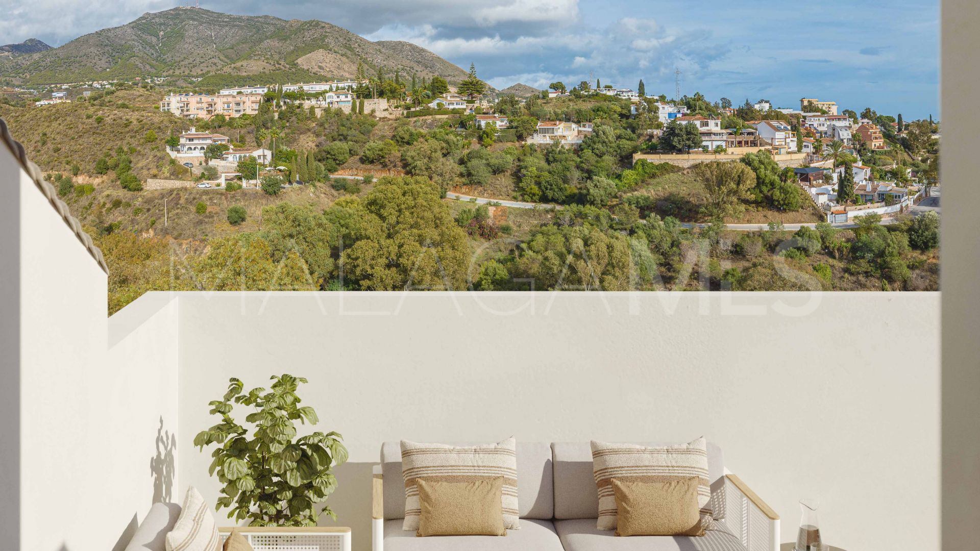 Ático for sale in Fuengirola with 3 bedrooms