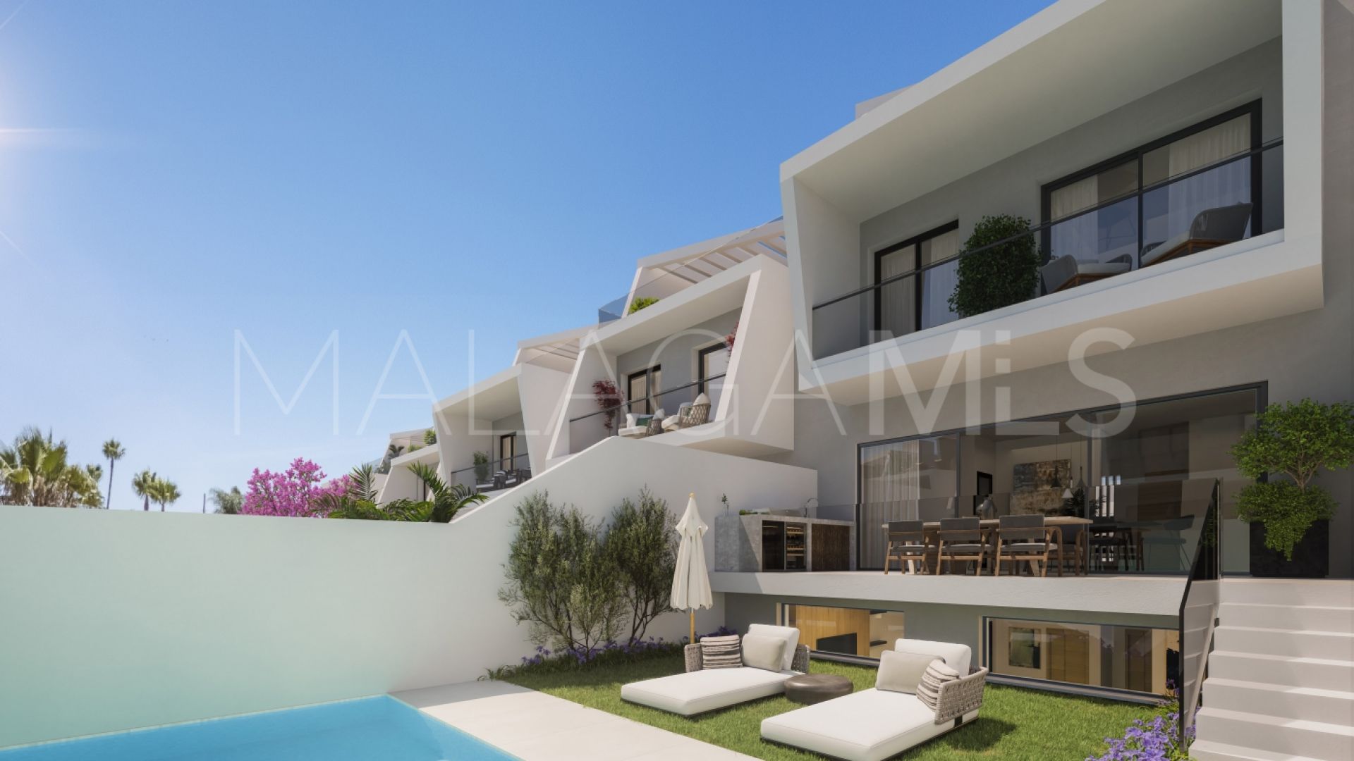 Parvilla for sale in New Golden Mile