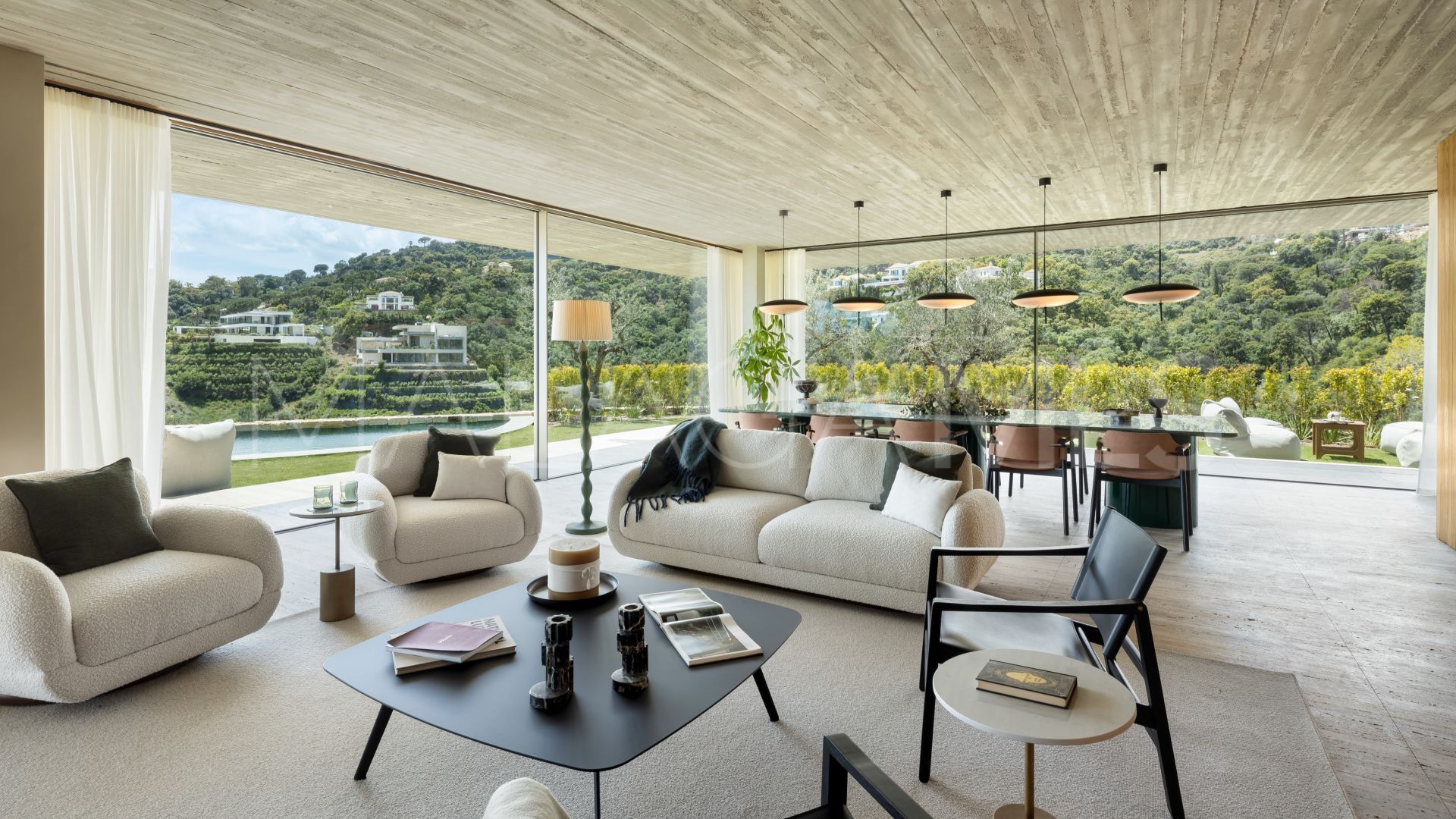 El Madroñal villa for sale