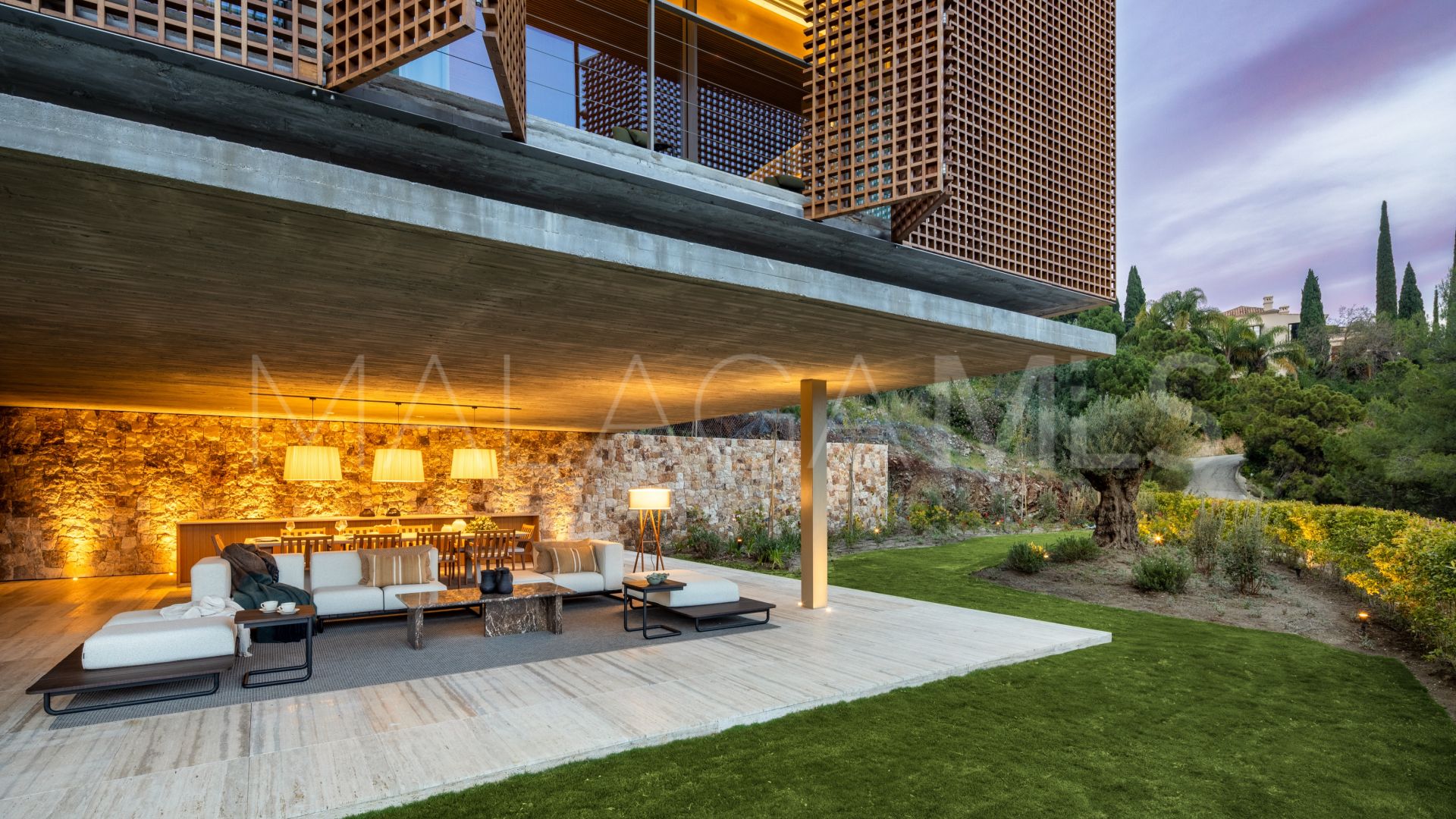 El Madroñal villa for sale