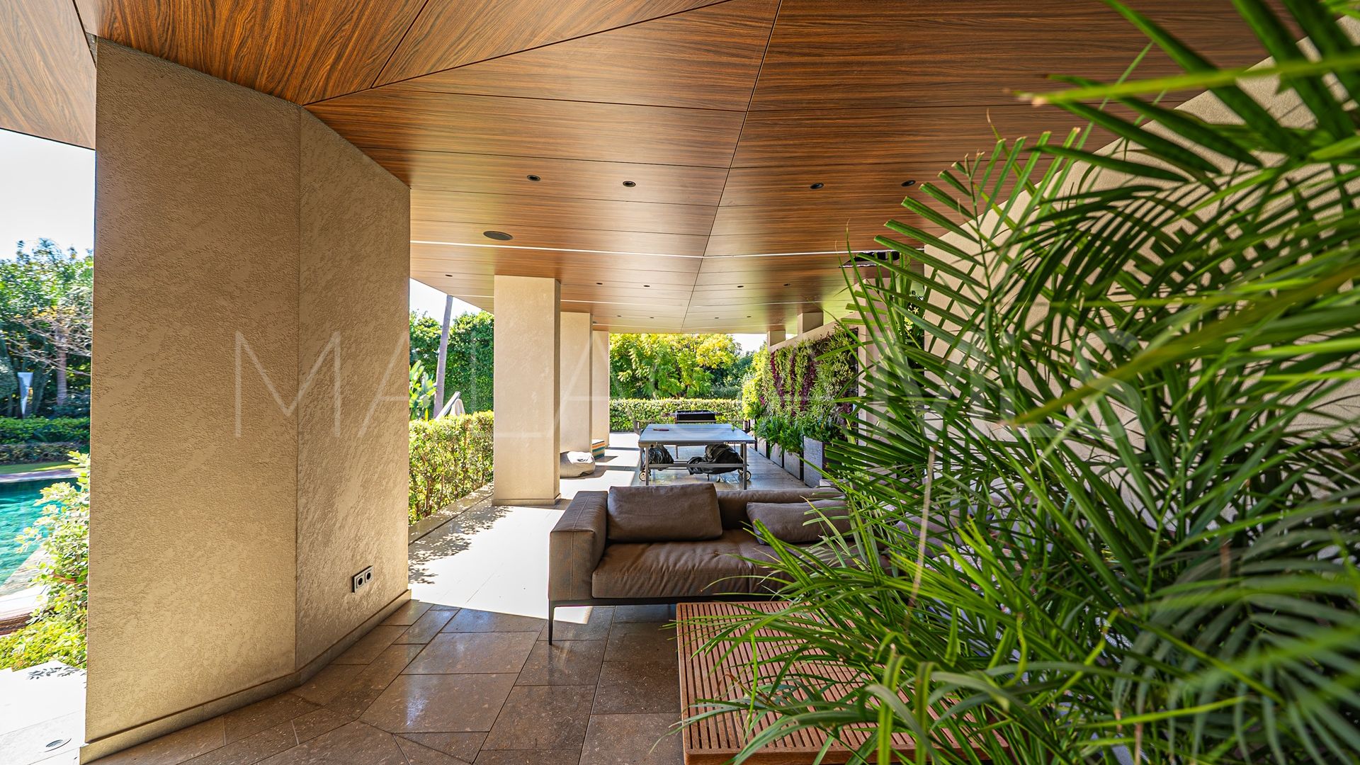 Villa for sale in Guadalmina Baja