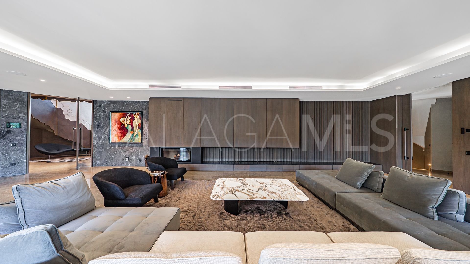 Villa for sale in Guadalmina Baja