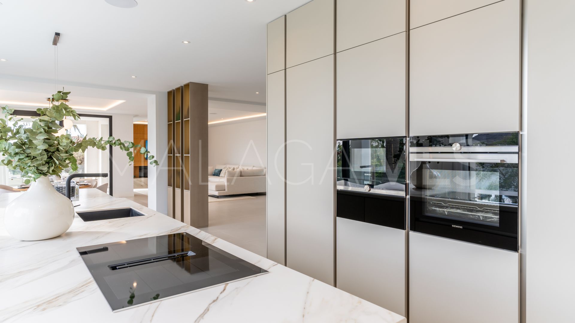 Villa for sale in Marbella Ost