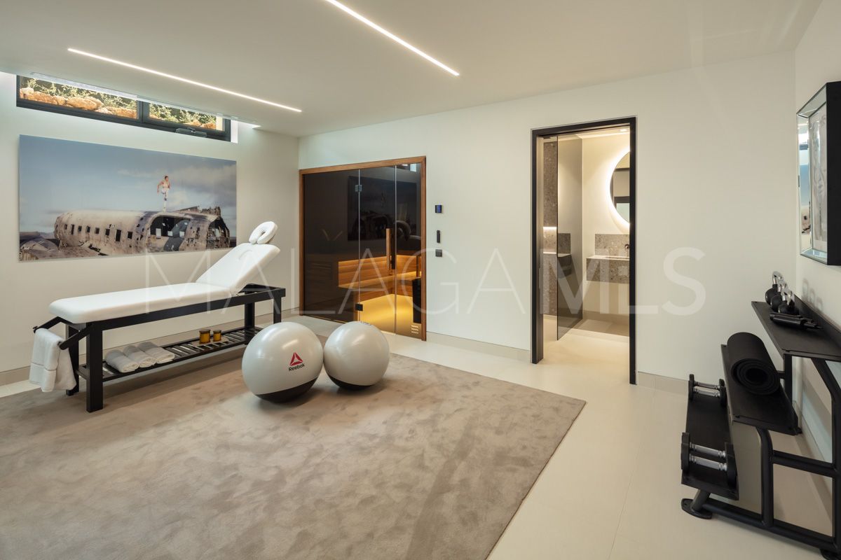 Villa for sale de 5 bedrooms in Nueva Andalucia