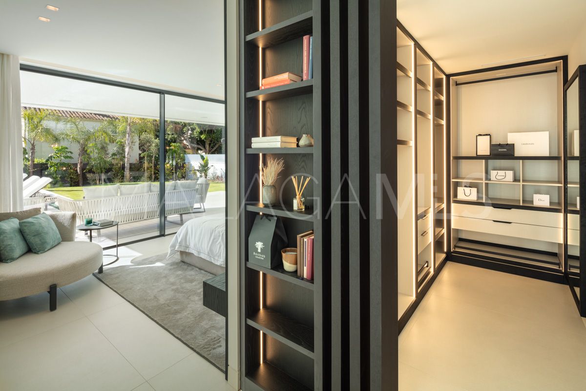 Villa for sale de 5 bedrooms in Nueva Andalucia