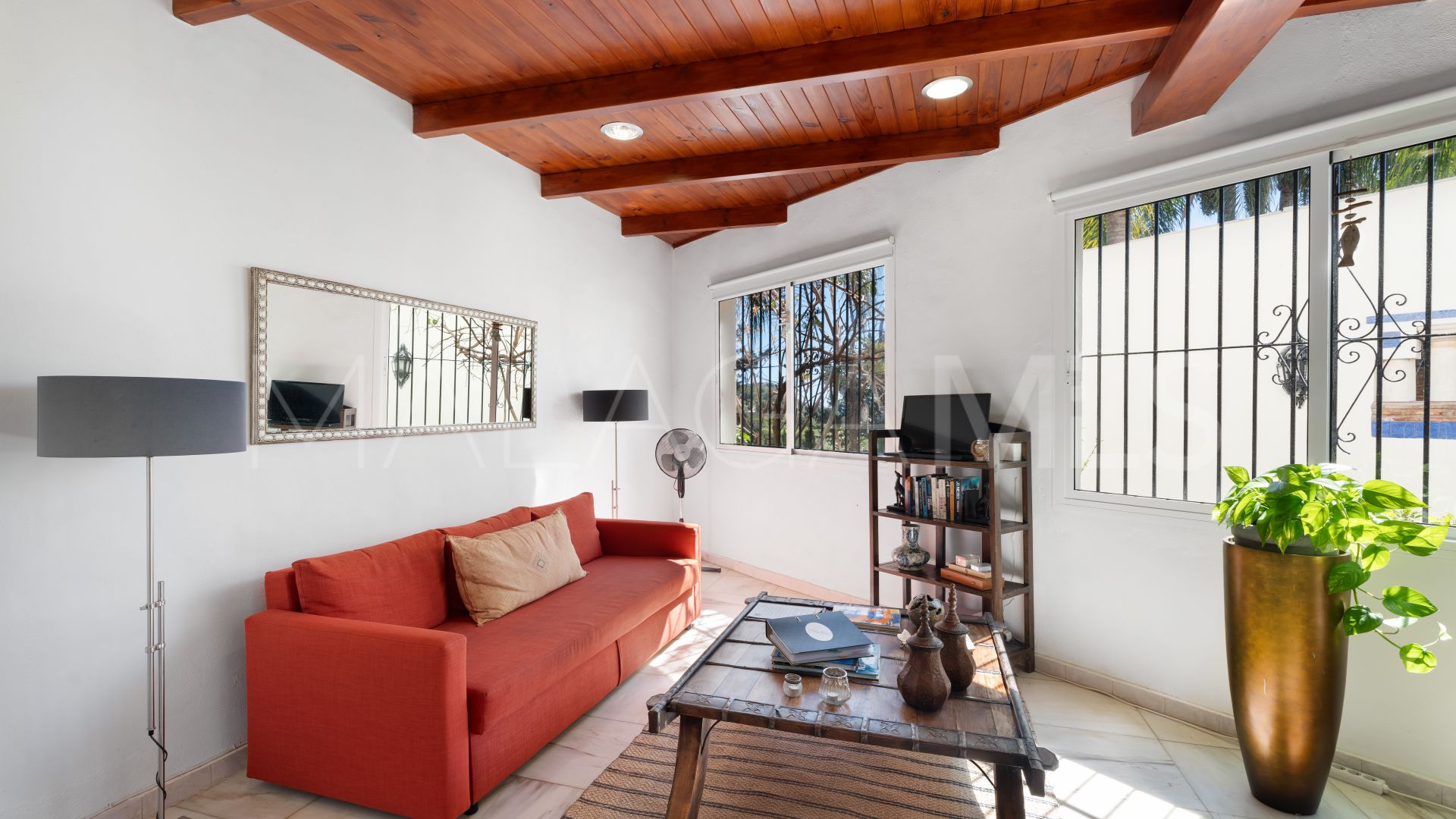 Villa for sale in Benalmadena