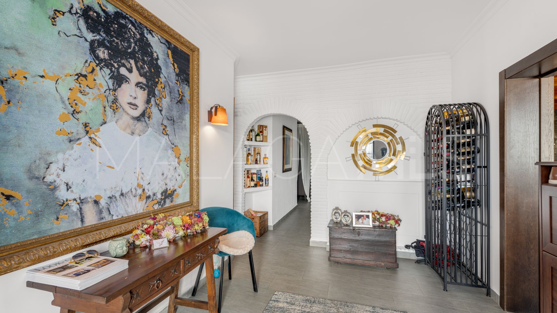 Villa for sale in Benalmadena