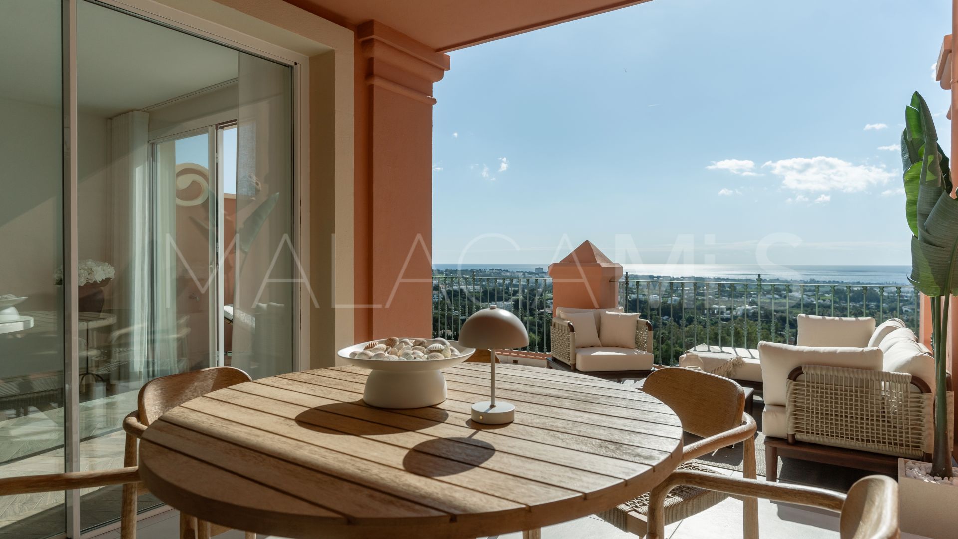Tvåvåningslägenhet for sale in Monte Halcones