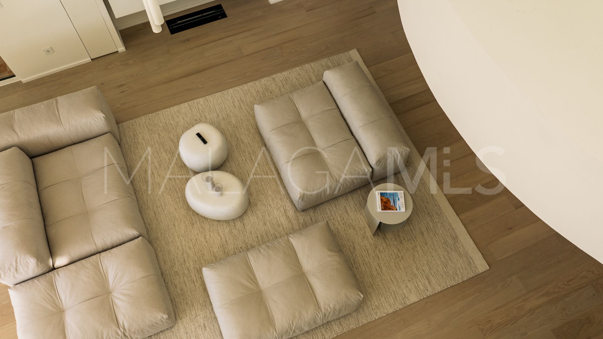 Duplex penthouse for sale in Nueva Andalucia