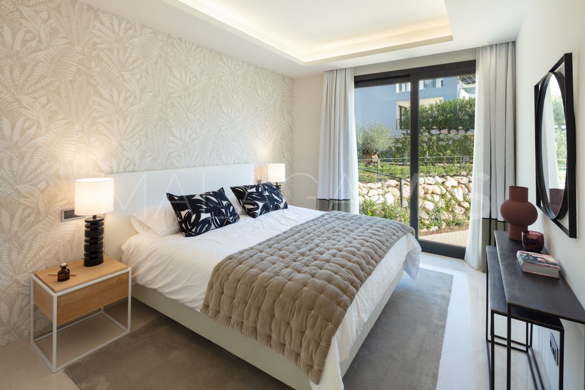 Villa for sale in Nueva Andalucia