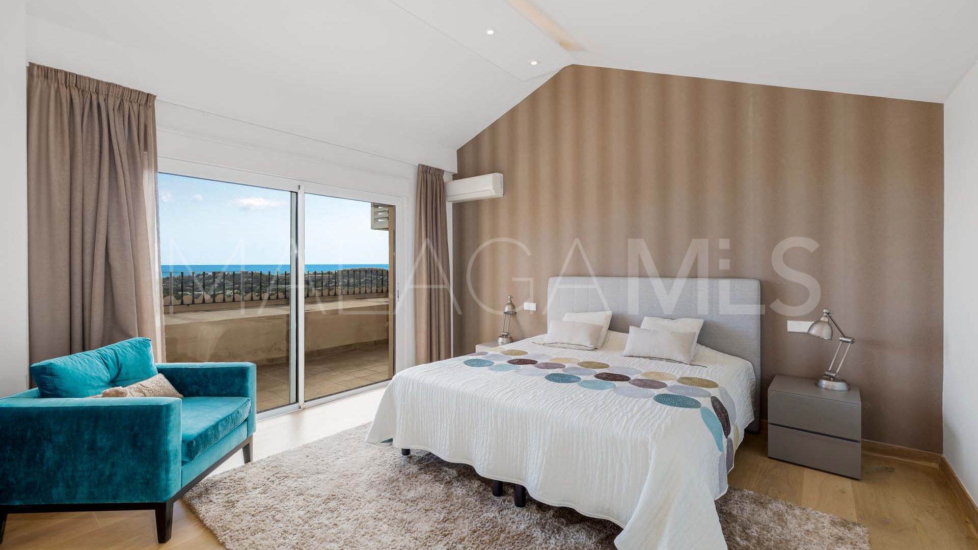 Duplex penthouse for sale in Aloha