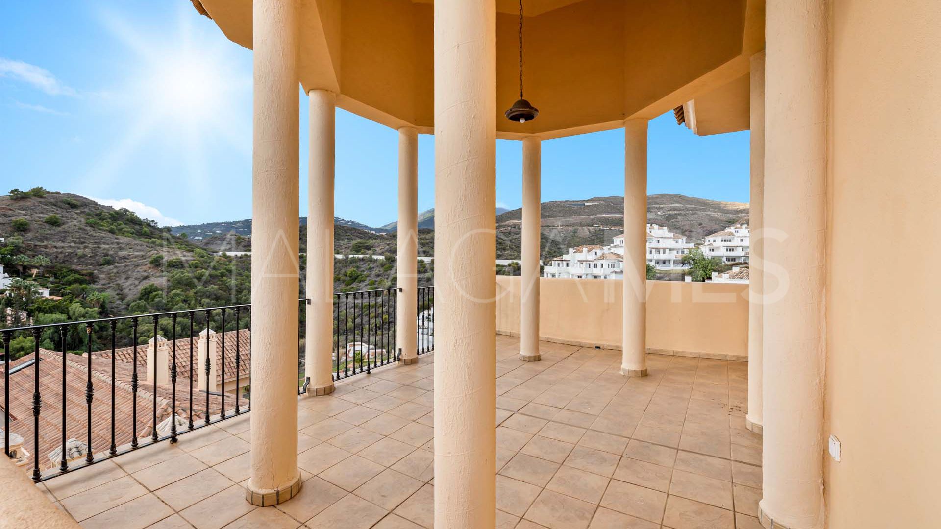 Duplex penthouse for sale in Aloha
