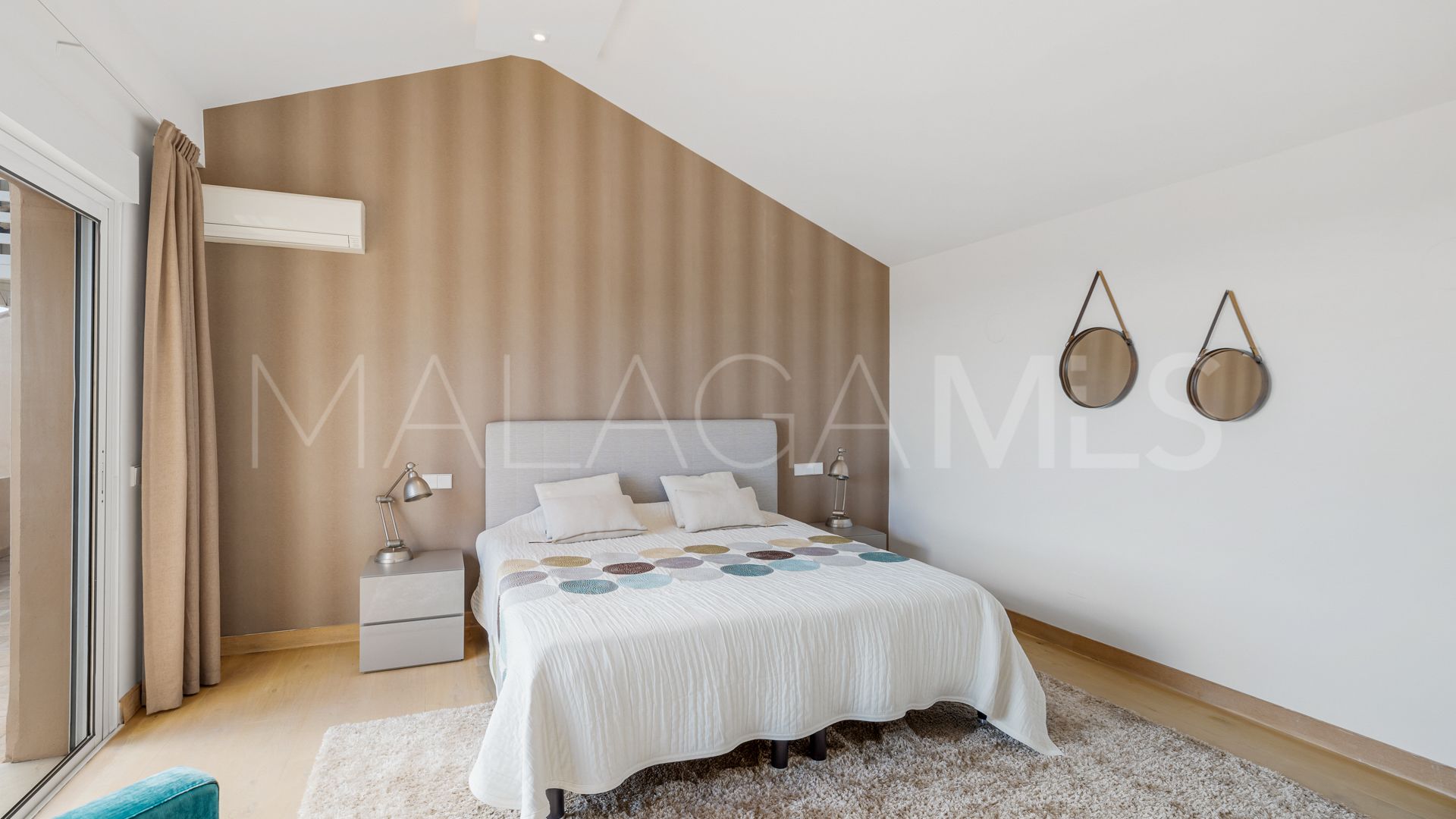 Duplex penthouse for sale in Aloha