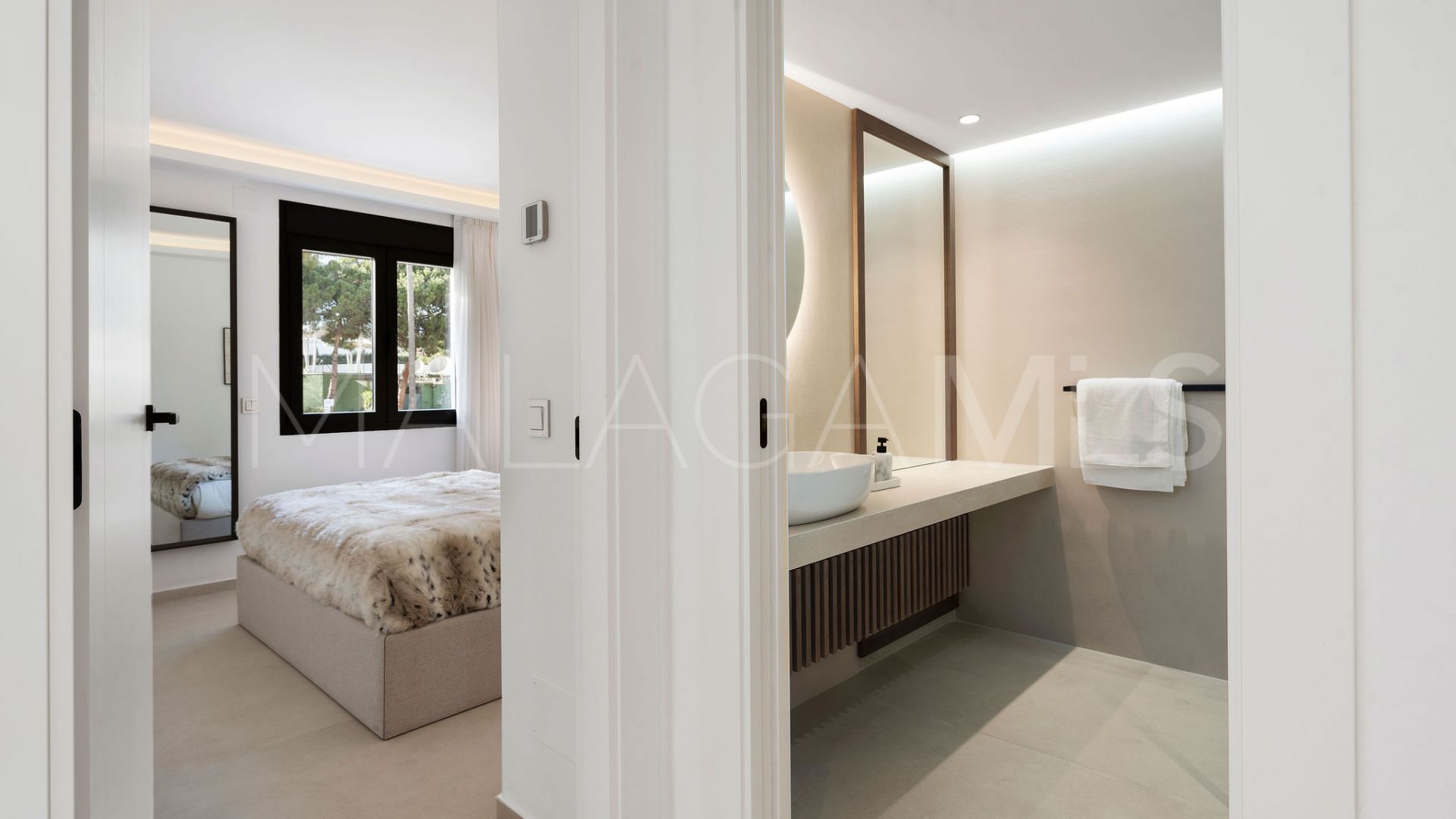 Reihenhaus for sale in Marbella Goldene Meile