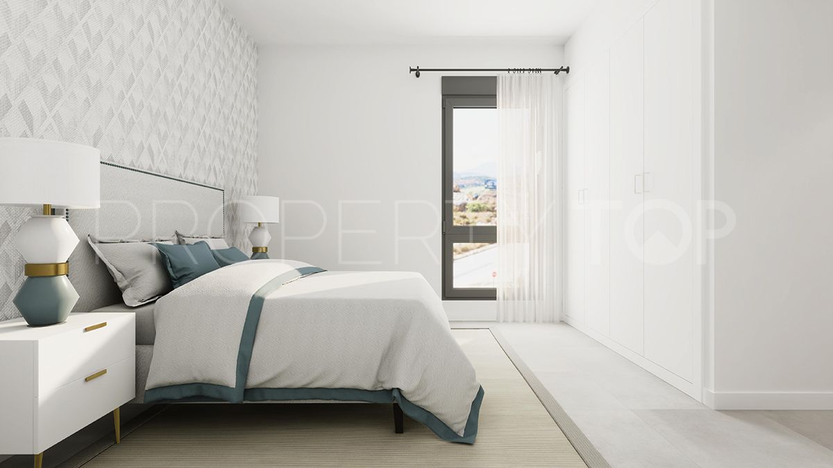 For sale penthouse in Estepona