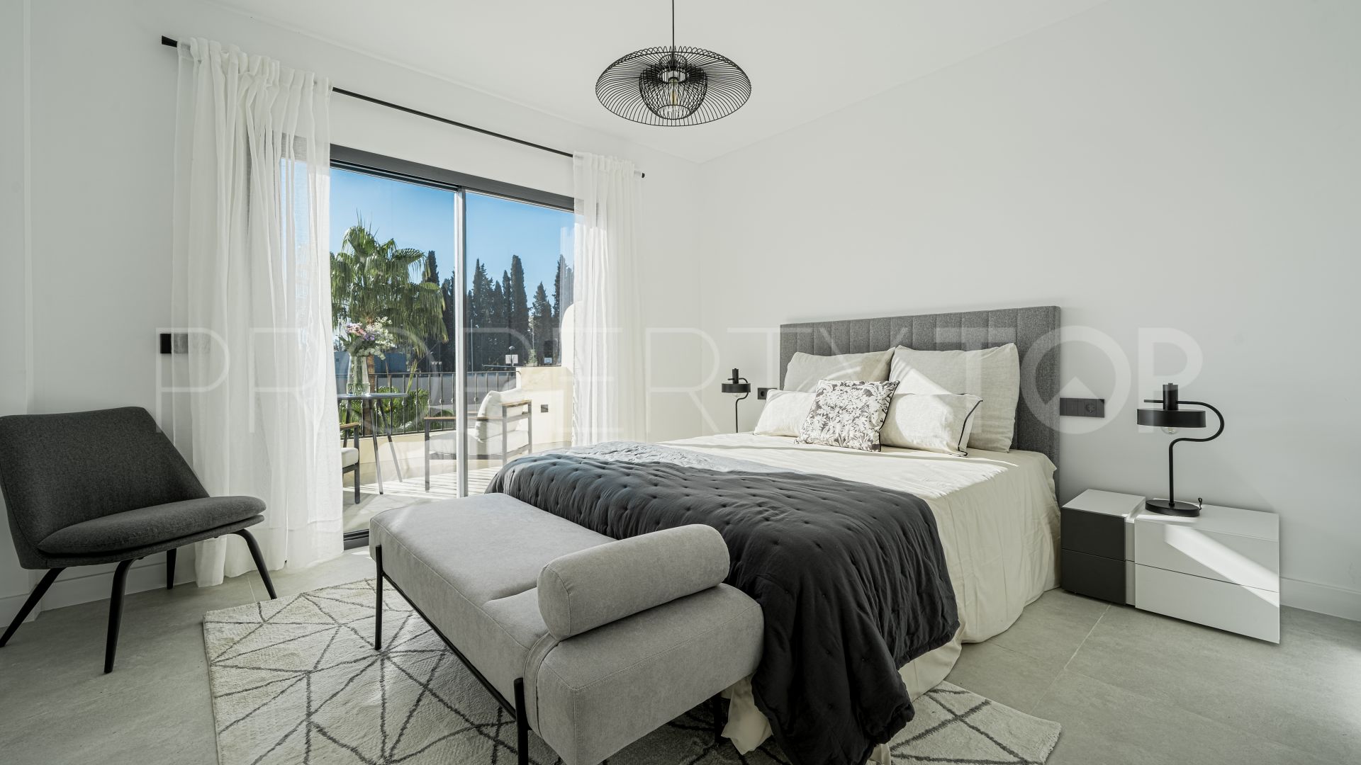 Atico duplex en venta de 3 dormitorios en Marbella Ciudad