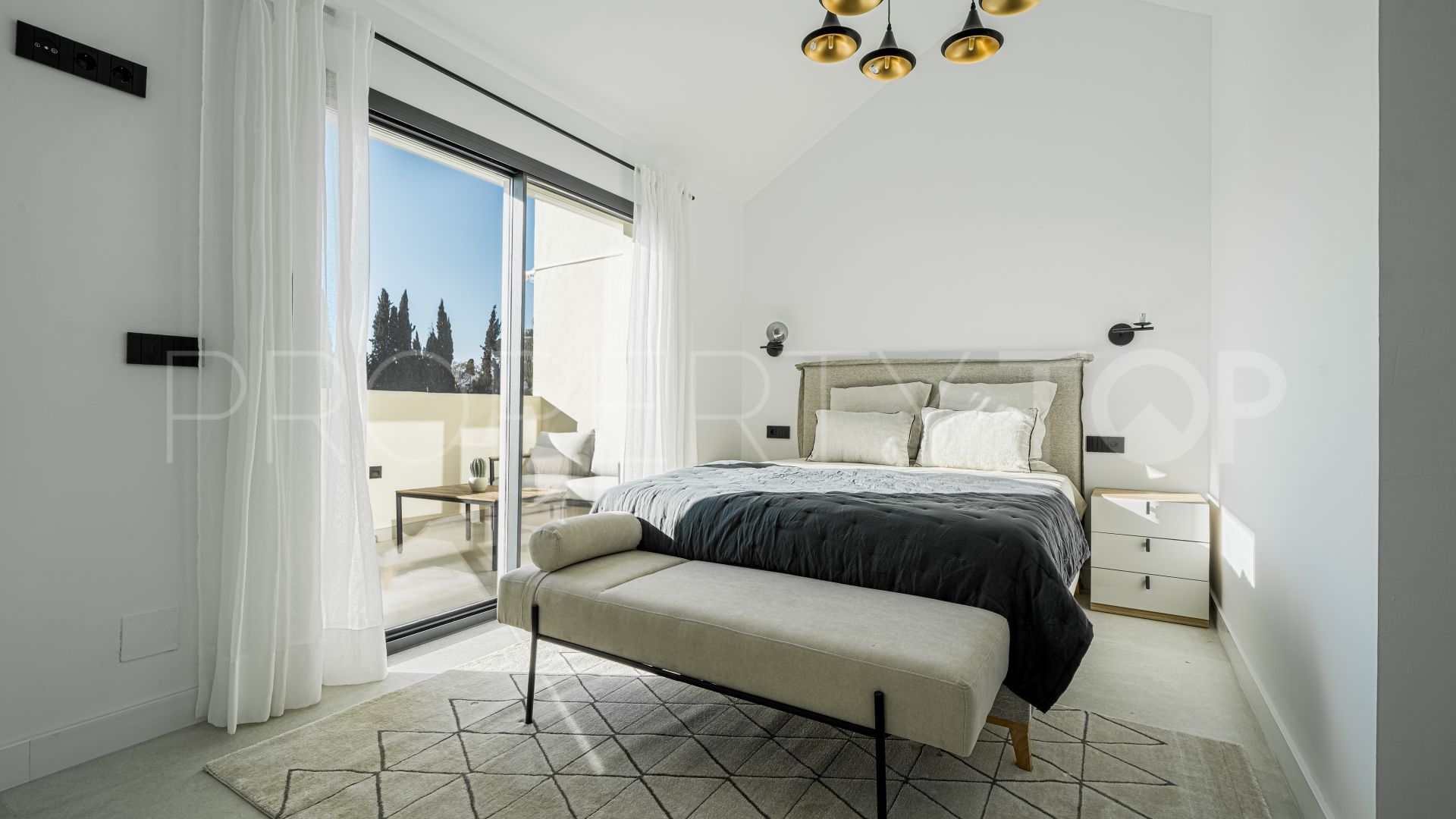 Atico duplex en venta de 3 dormitorios en Marbella Ciudad