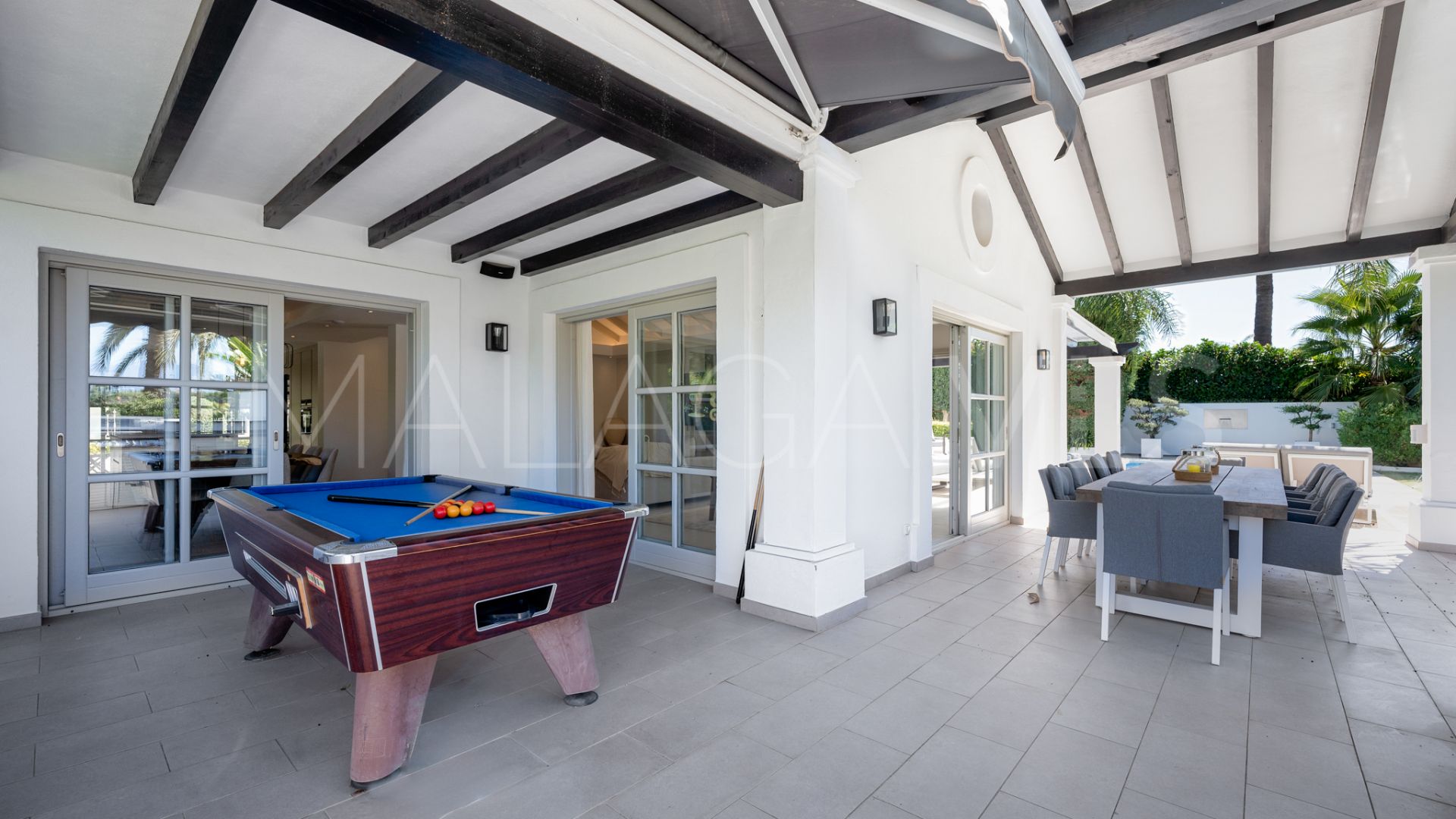 Villa for sale in Nueva Andalucia