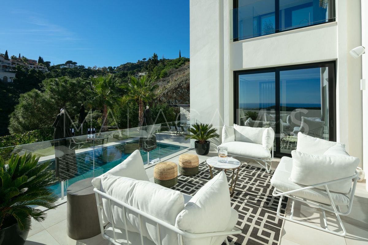 Villa for sale in Benahavis