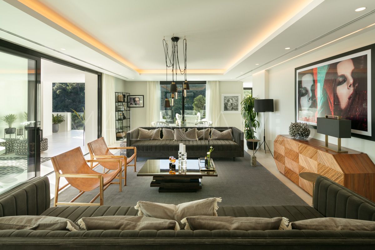 Villa for sale in Benahavis