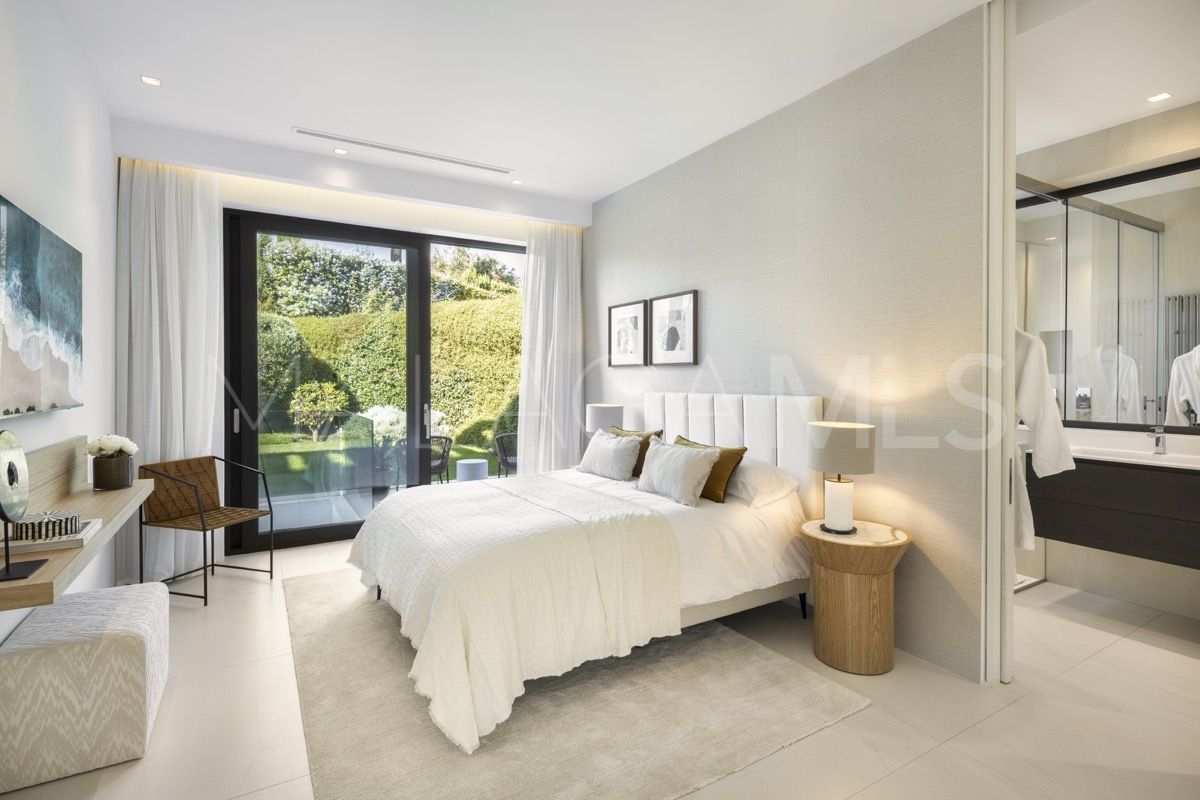 Villa for sale in Marbella Golden Mile