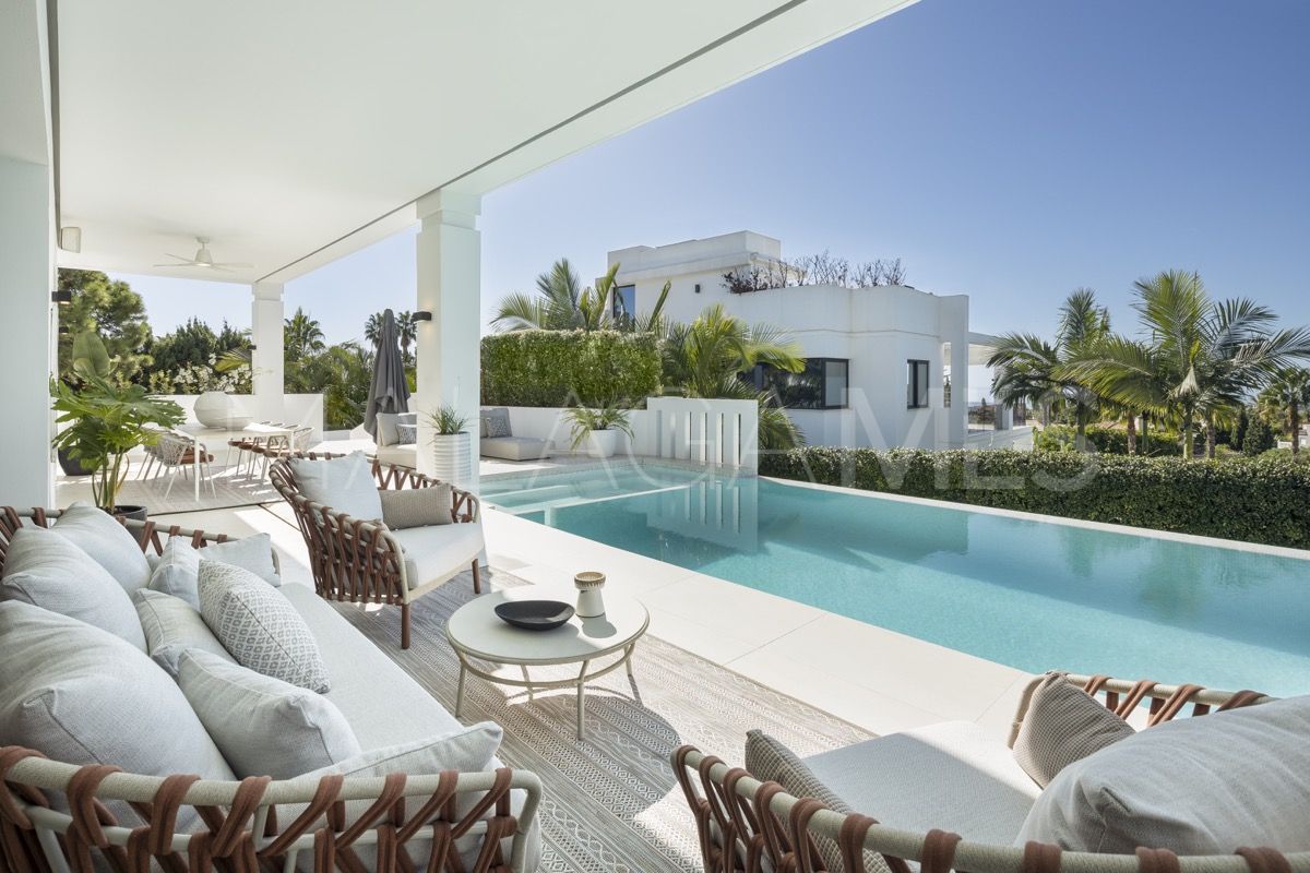Villa for sale in Marbella Golden Mile