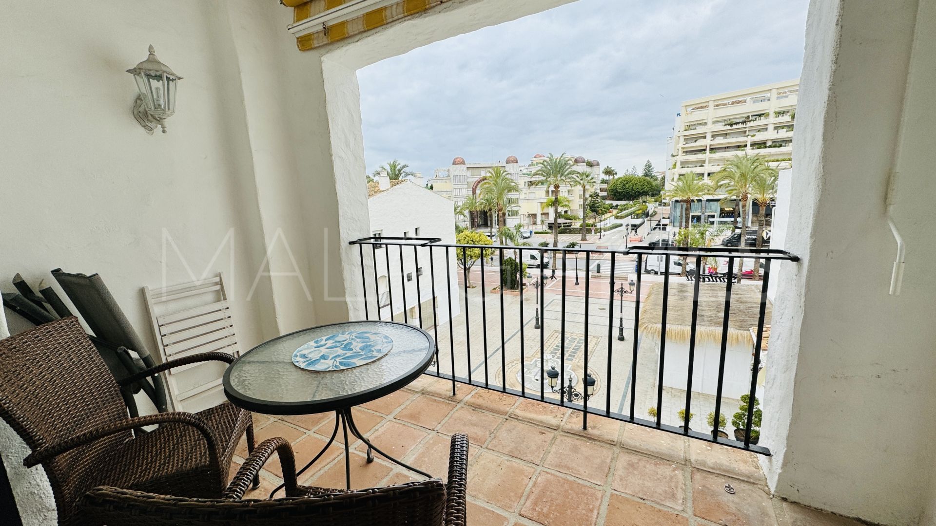 Wohnung for sale in Marbella - Puerto Banus