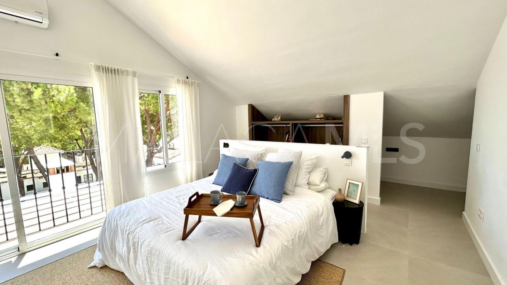 Buy Aloha 4 bedrooms duplex penthouse