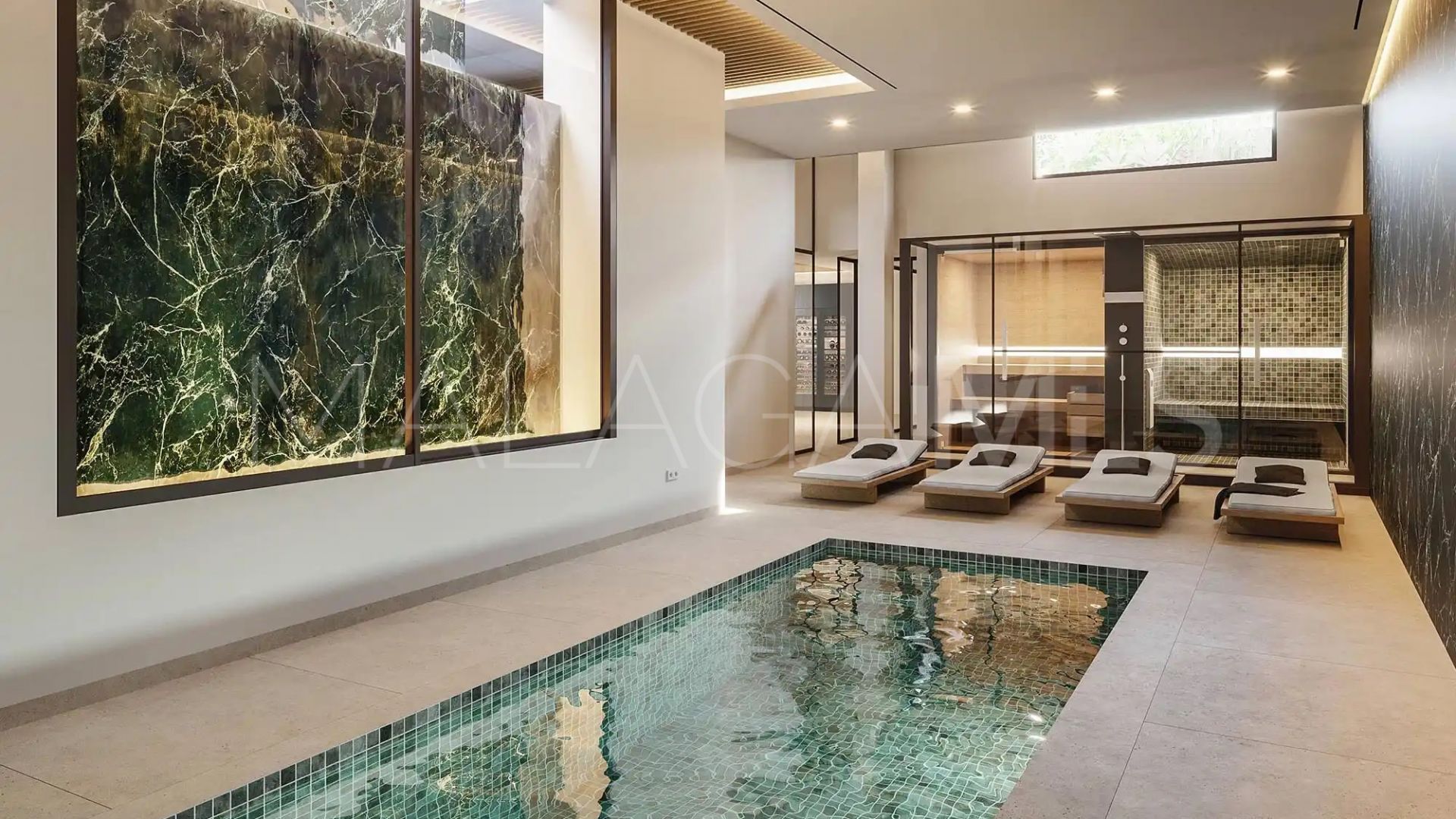Villa for sale with 6 bedrooms in Marbella - Puerto Banus