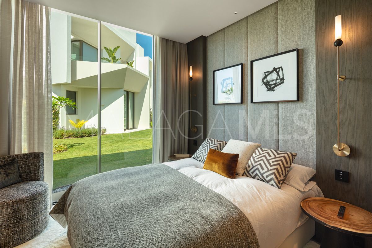 Villa for sale in Marbella City with 4 bedrooms