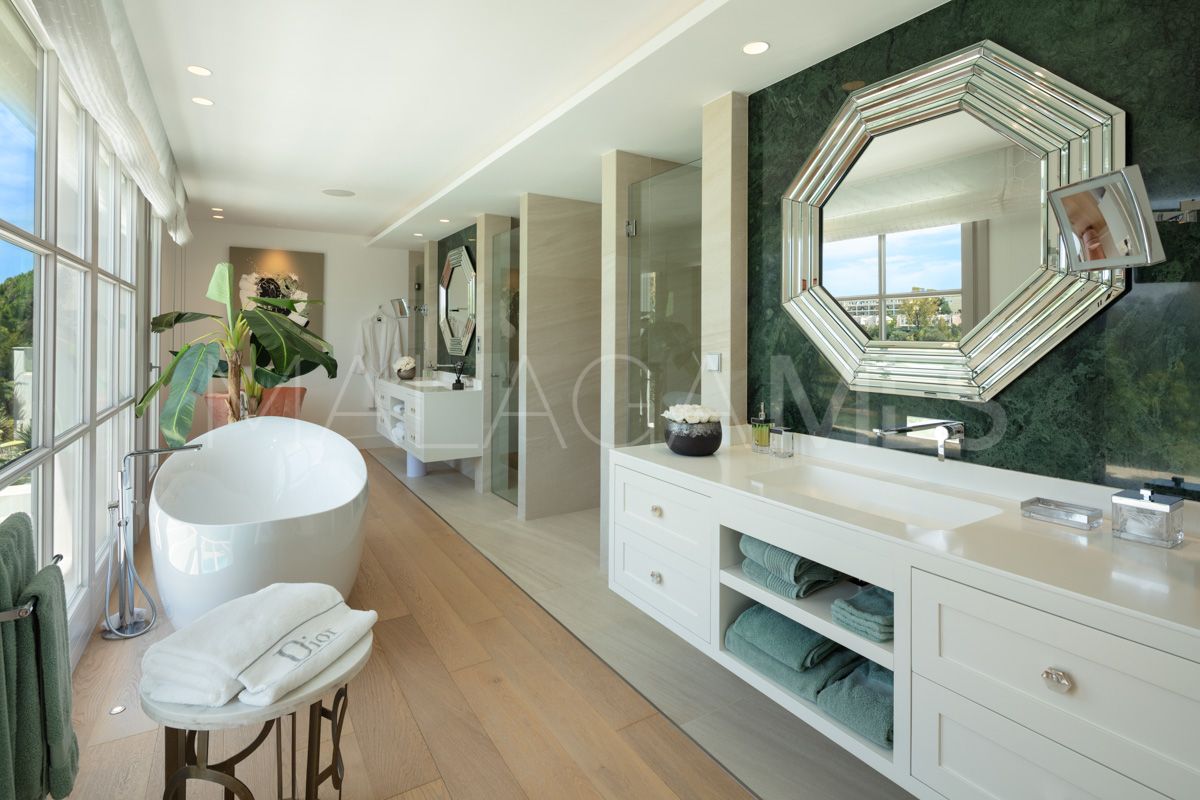 Villa for sale in Marbella