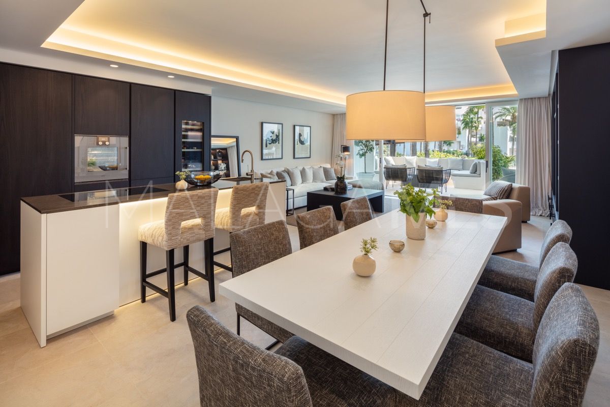 For sale Marbella Golden Mile 3 bedrooms apartment