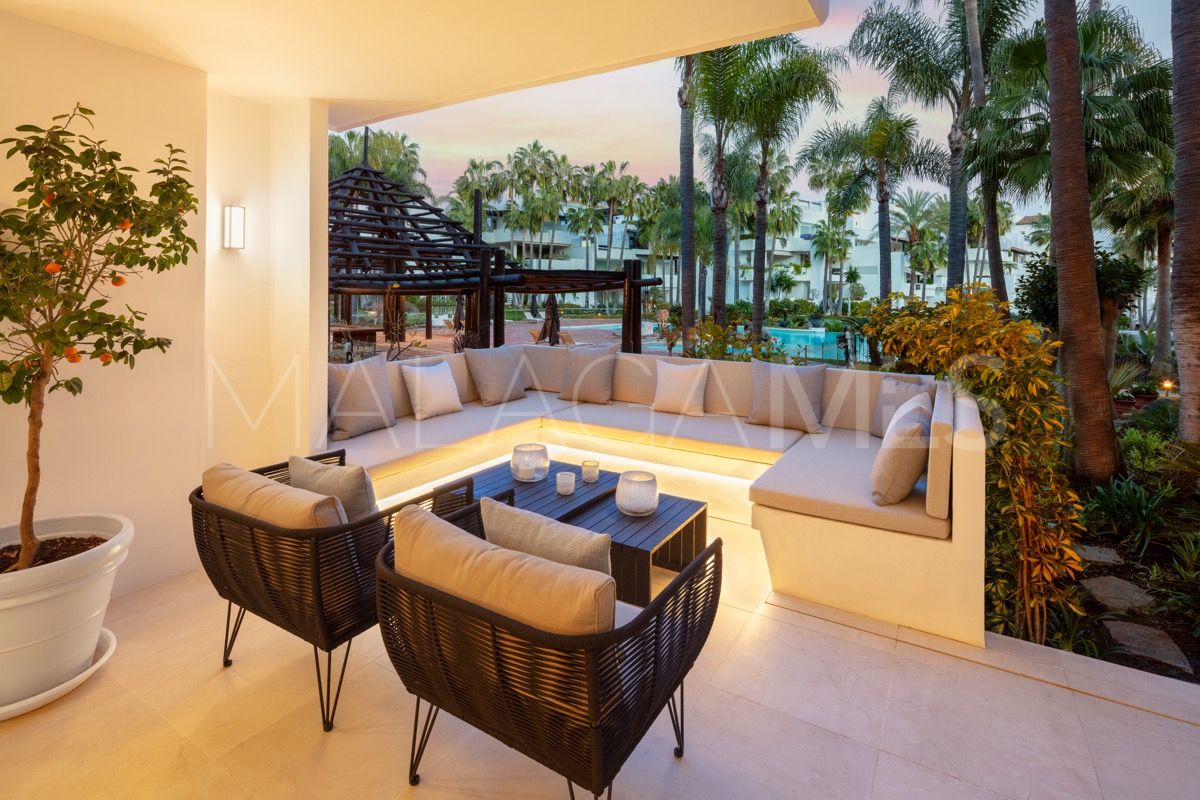 For sale Marbella Golden Mile 3 bedrooms apartment
