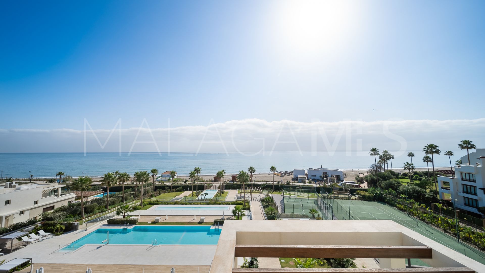 Zweistöckiges penthouse for sale in Estepona