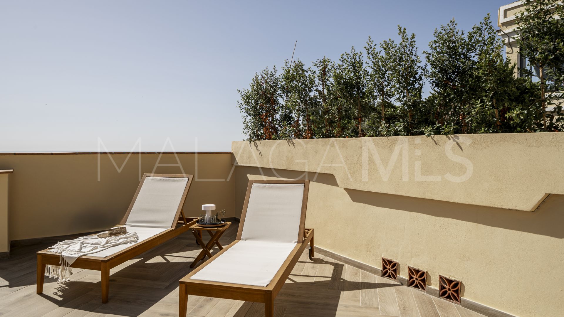 Los Almendros penthouse for sale