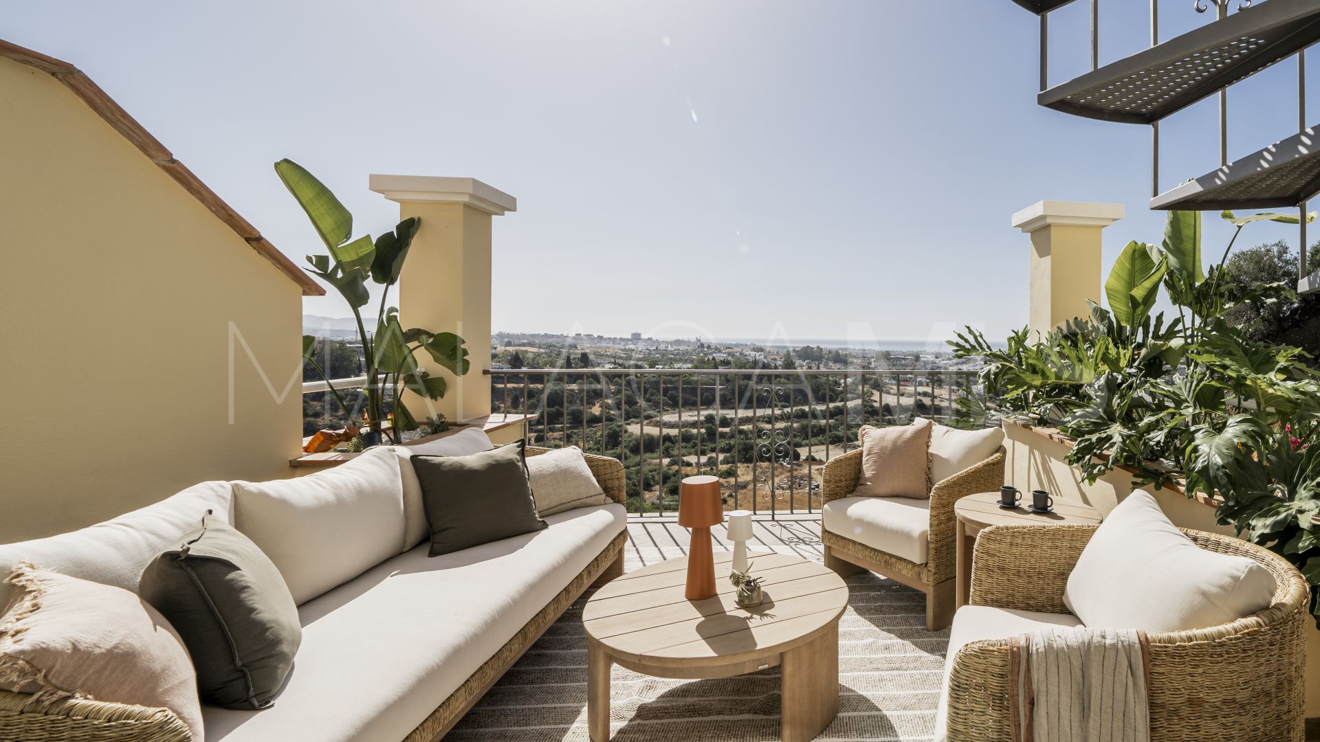 Los Almendros penthouse for sale